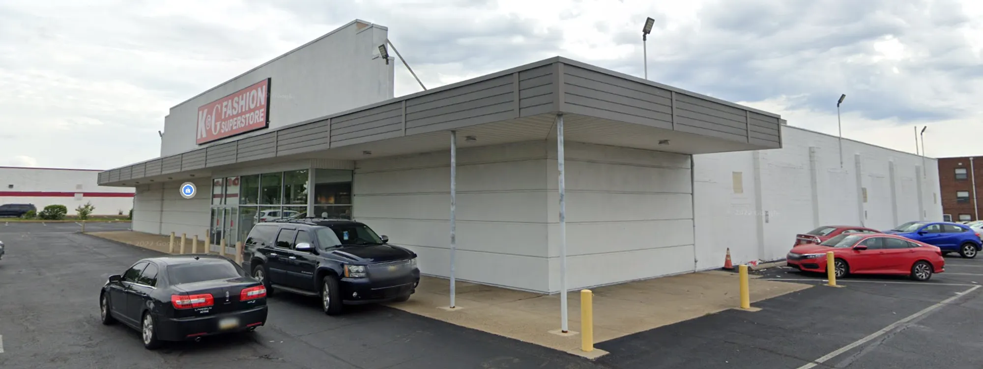 Roosevelt Blvd - K & G Fashion Superstore